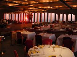 11:41 - Restaurant Windows On The World, Blick Richtung Nord-Westen bei Sonnenaufgang