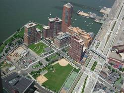 30:45 - Blick vom Nordturm in Richtung Nordwesten, West Street Ecke Warren Street