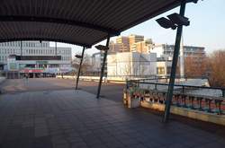 Blick von der Uni-Brücke auf das Uni-Center